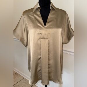 Glam Los Angeles Satin Champagne Blouse – Short Sleeve VNeck Collar sz small nwt